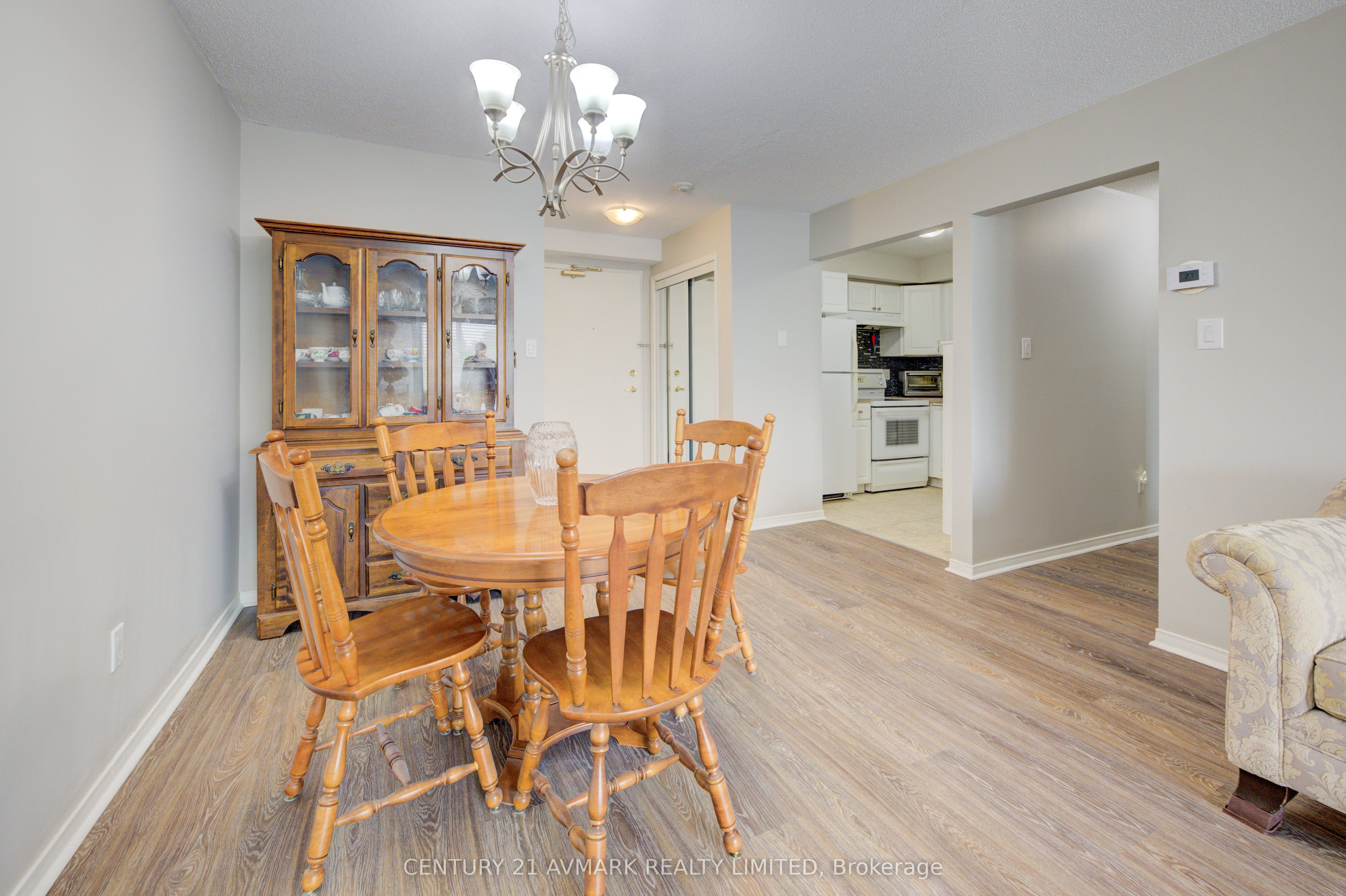 78 Roehampton Avenue, #205
