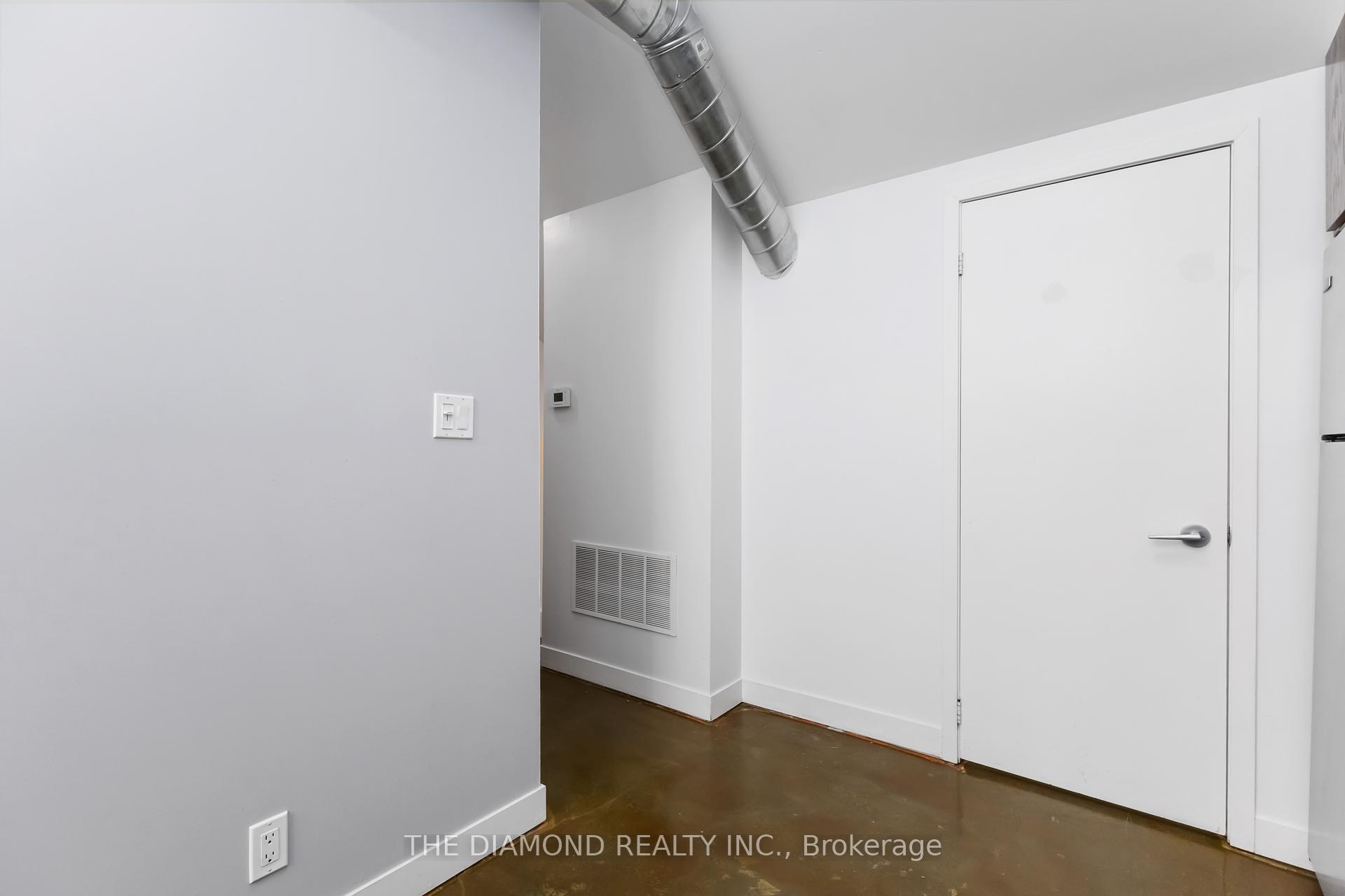 2 Bedrooms Condo at 201 Carlaw, Toronto For sale