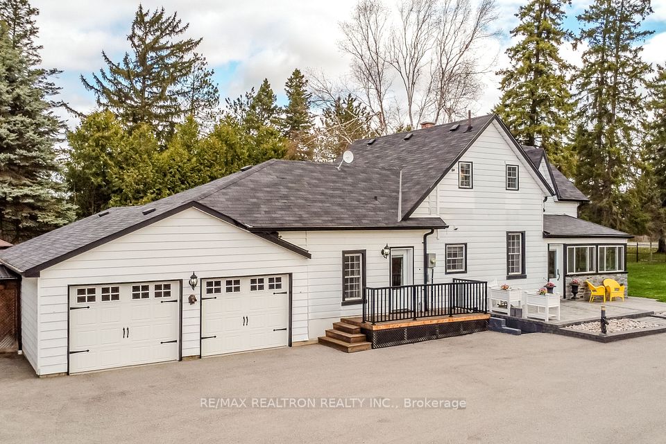 5872 Yonge Street, Innisfil, ON L0L 1K0