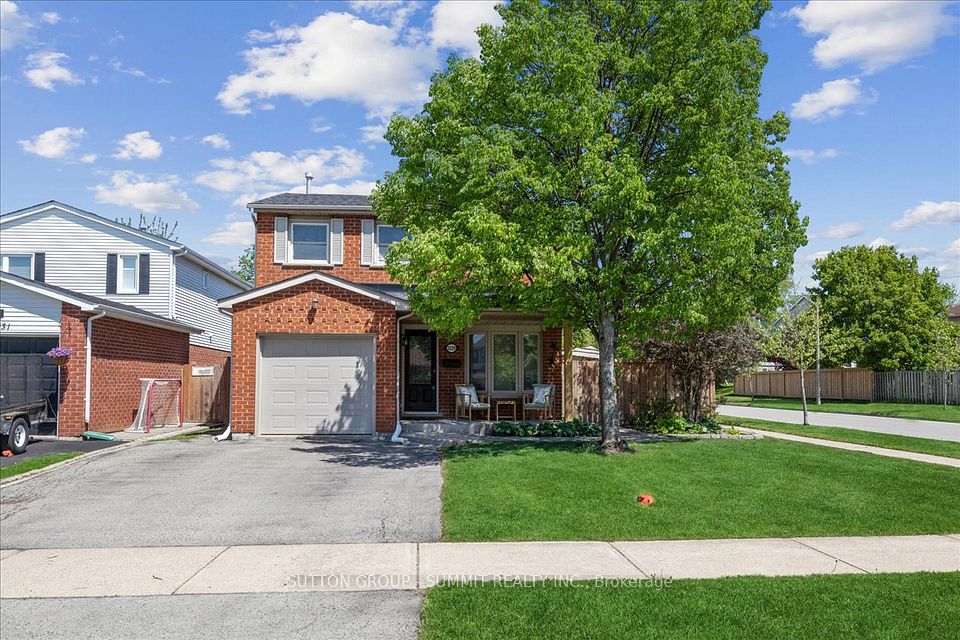 2229 Silverbirch