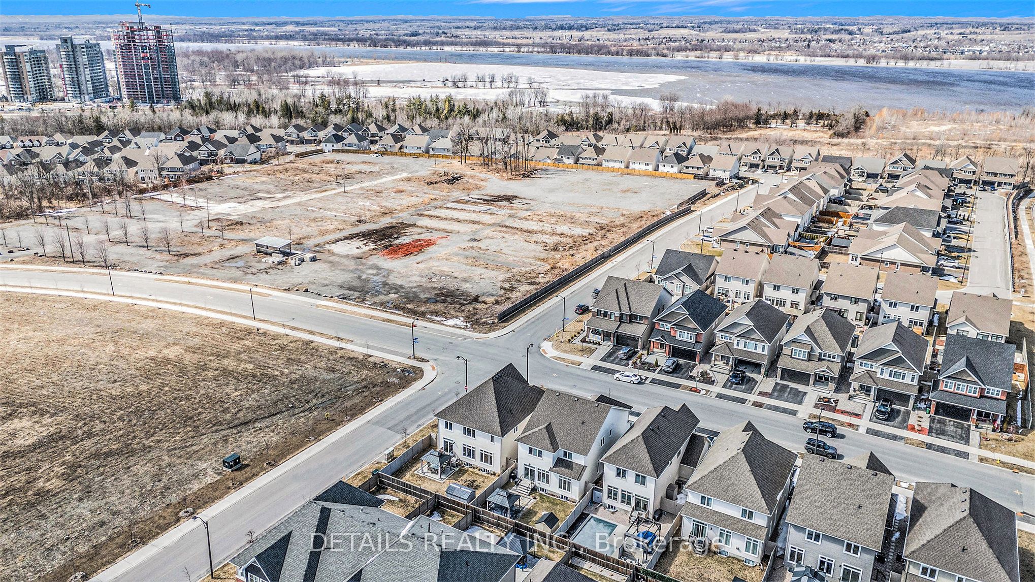 480 Famille Laporte Avenue, Orleans - Cumberland and Area 1110 - Camelot
