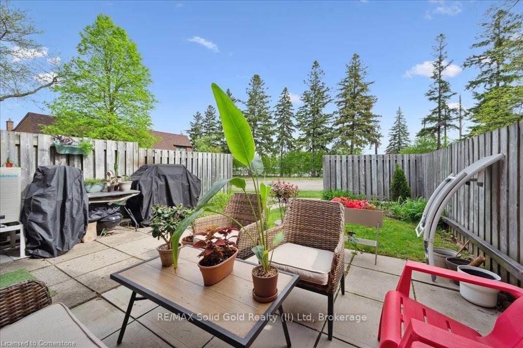 104 Kingswood Drive, #17
