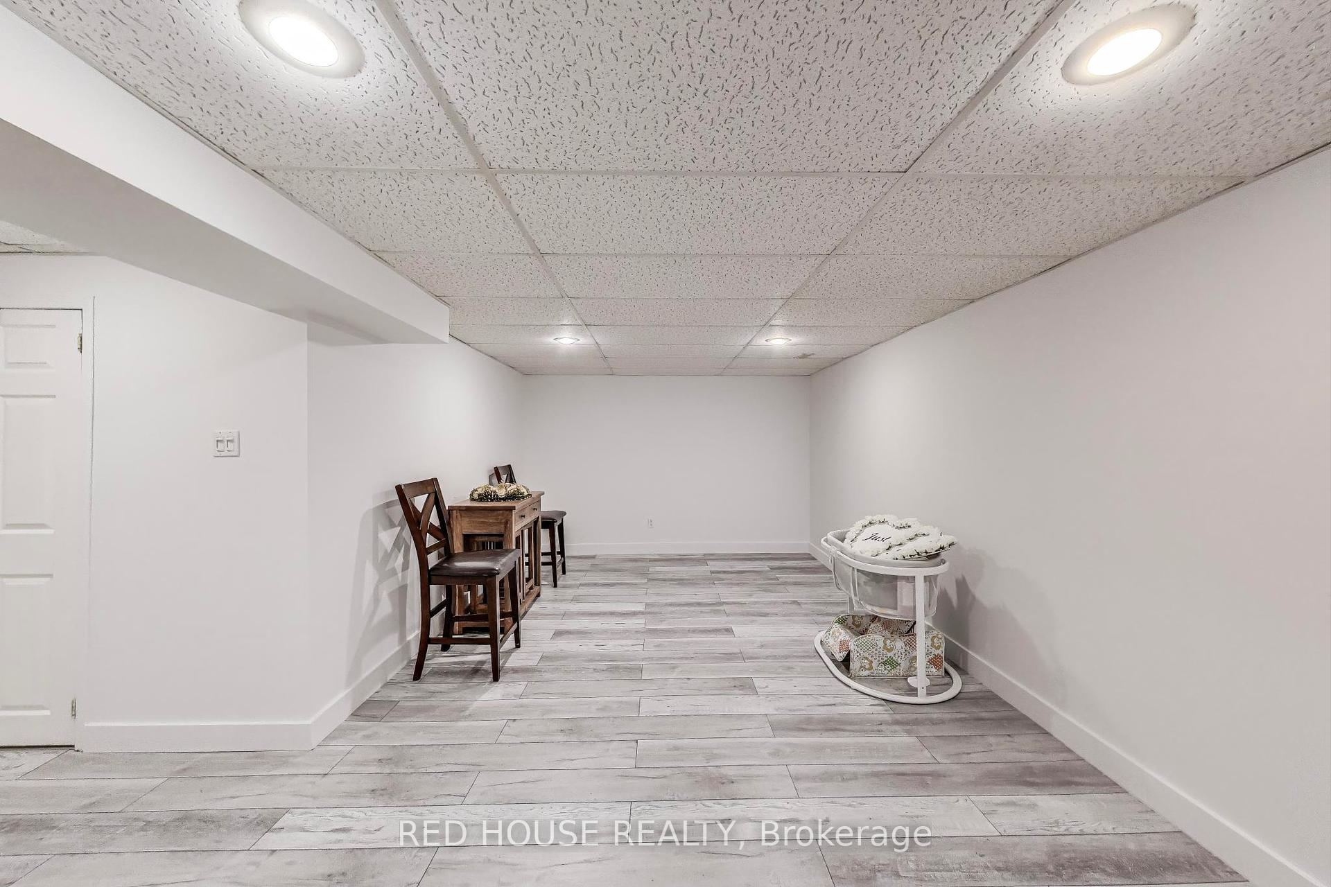 4 Bedrooms Condo at 3510 South Millway, Mississauga For sale