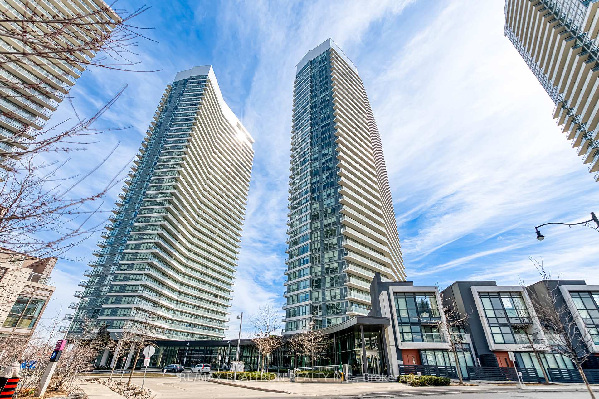1 Bedroom Condo at 115 Mcmahon, Toronto For sale