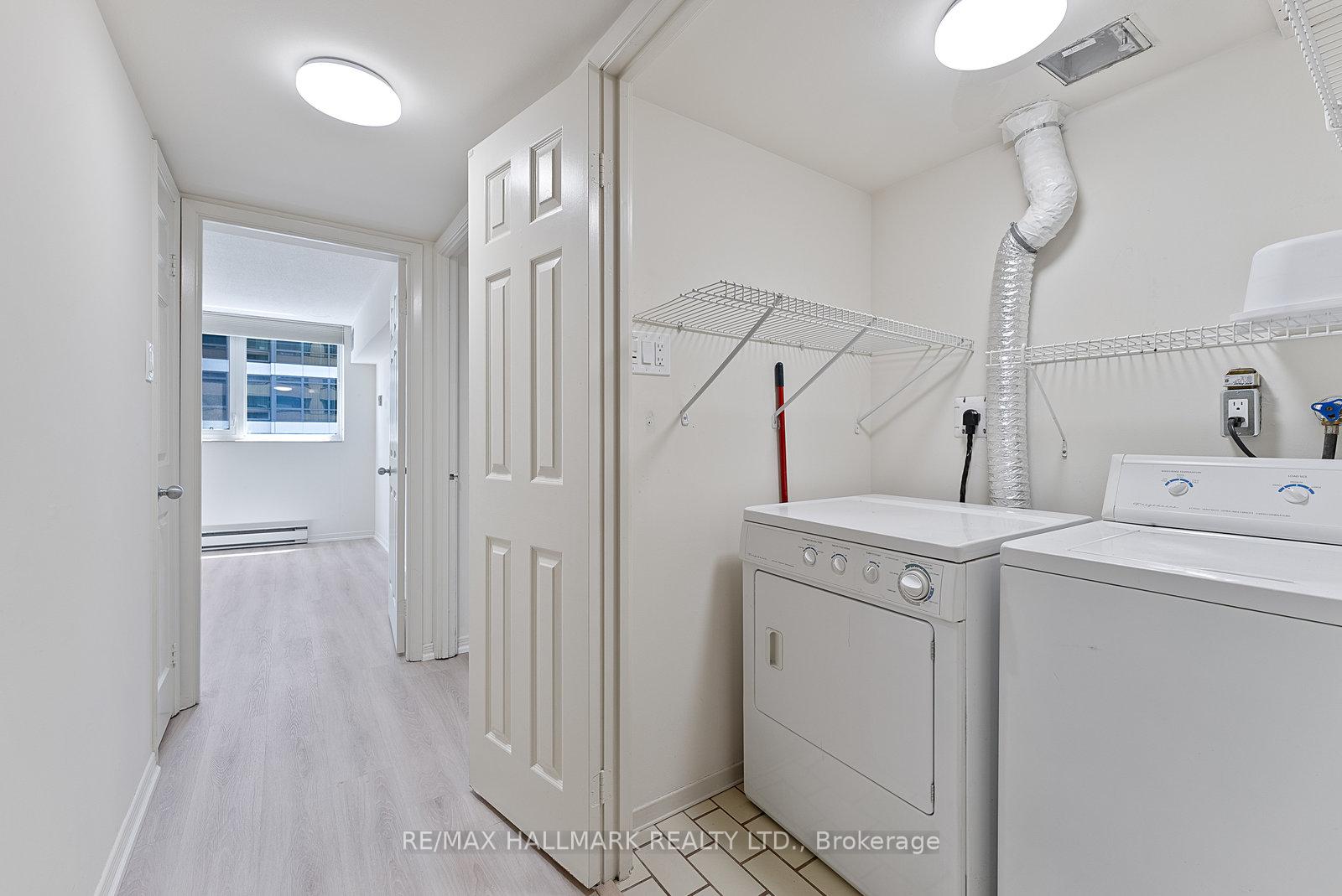 3 Bedrooms Condo at 360 Bloor, Toronto For sale
