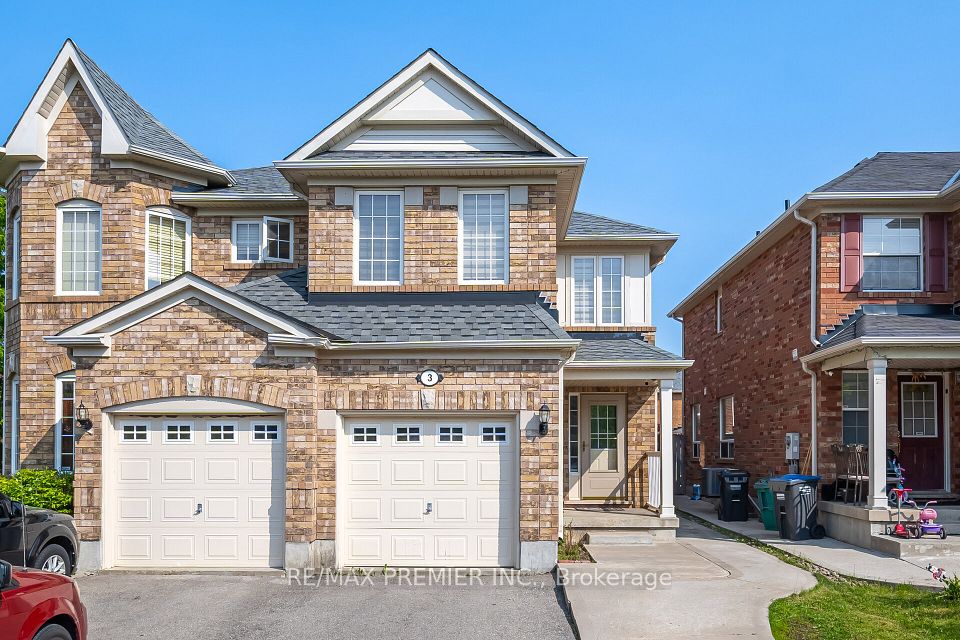 3 Coachlight Crescent, Brampton, ON L6P 2Y6