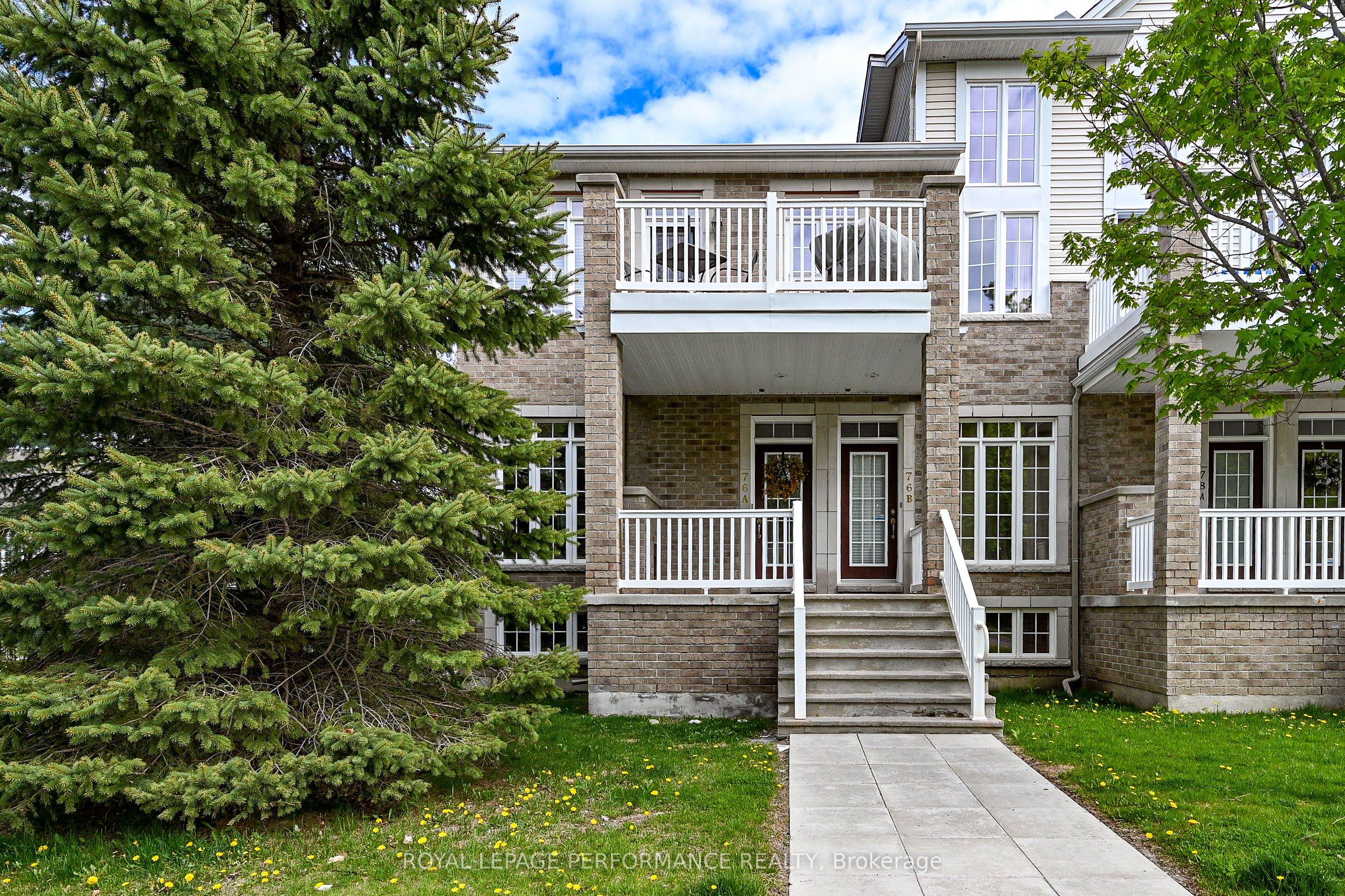 76 Stonehaven Drive, #A
