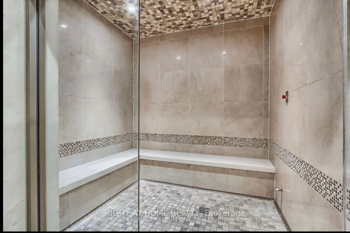 9255 Jane Street, #604