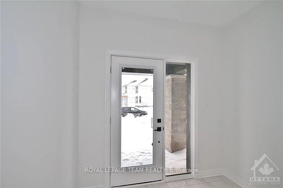 1010 Brian Good Avenue, BlossomParkAirportandArea, ON K4M 0R3