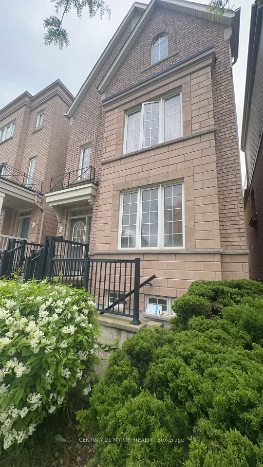 369 Assiniboine Road, Toronto, ON M3J 0A6