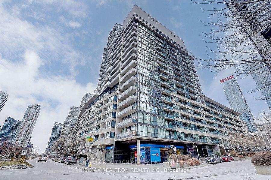 2 Bedrooms Condo at 8 Telegram, Toronto For sale