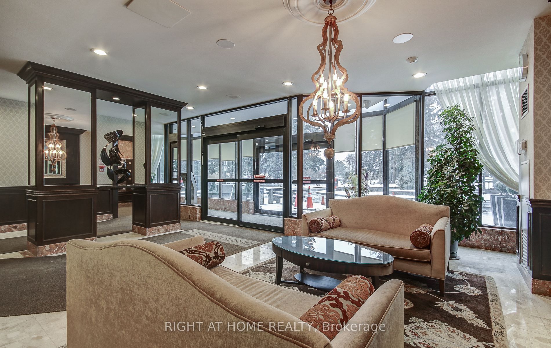 #507 - 33 Weldrick Road, Richmond Hill, ON L4C 8W4