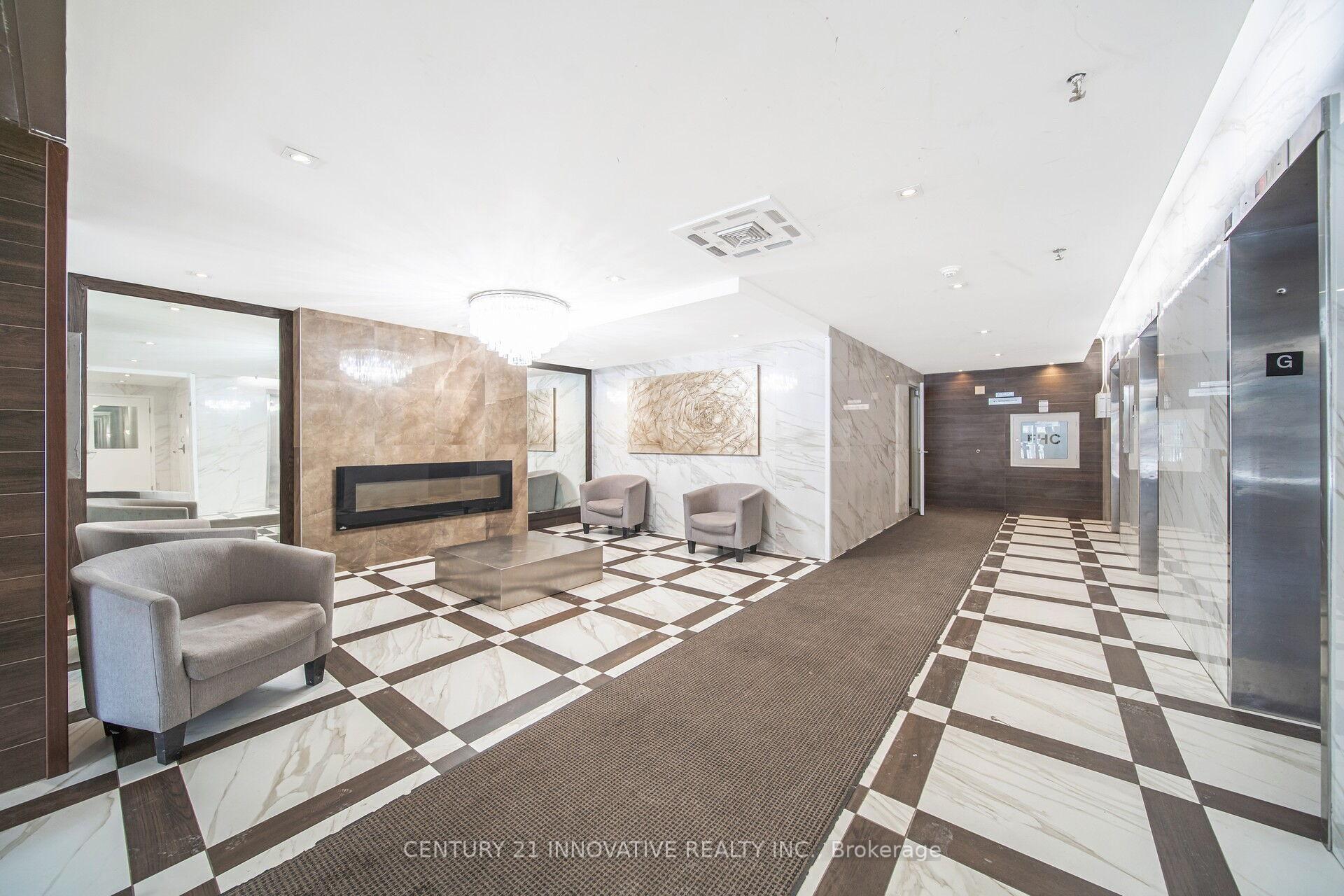 2 Bedrooms Condo at 100 Wingarden, Toronto For sale