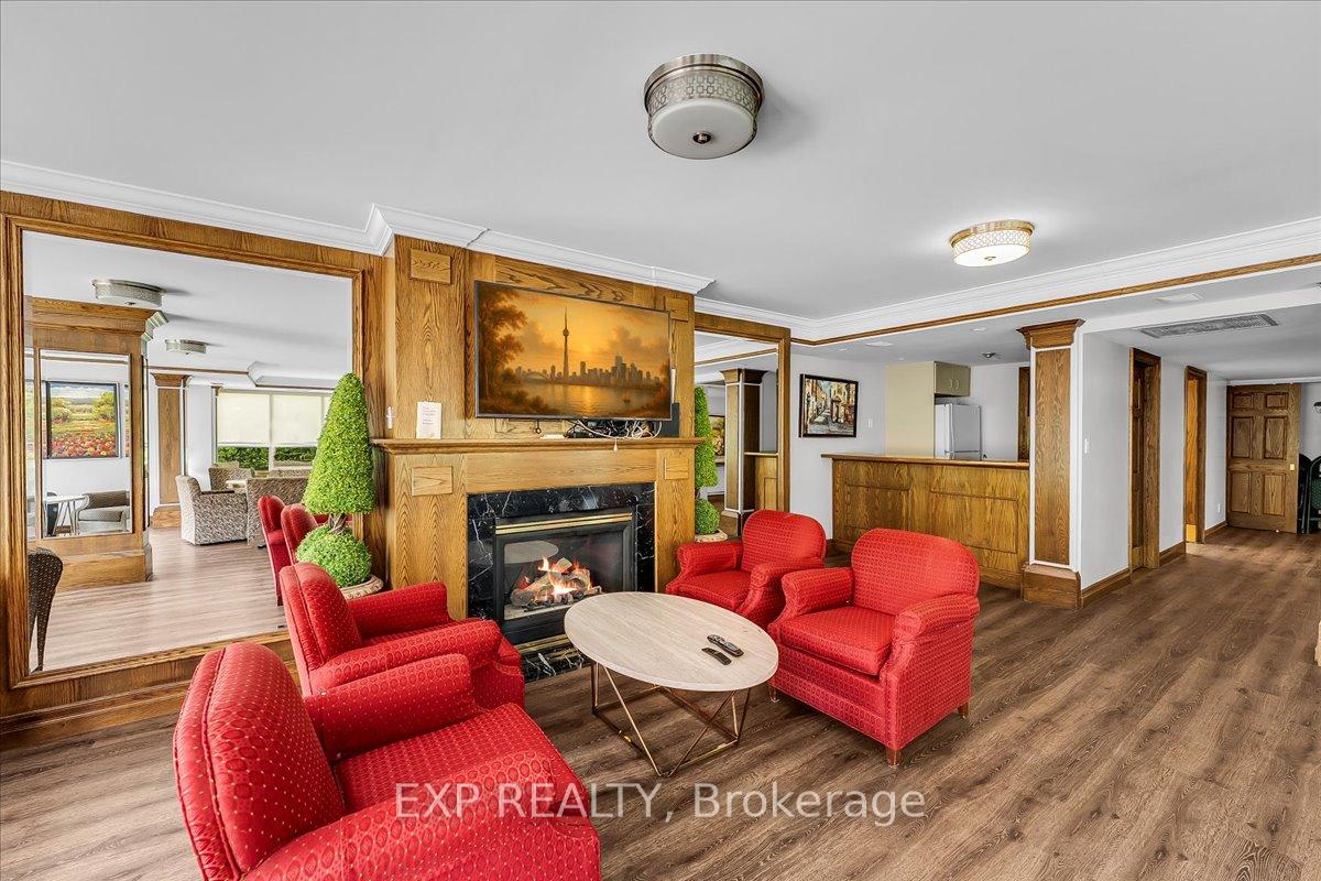 1 Bedroom Condo at 141 Woodbridge, Vaughan For sale