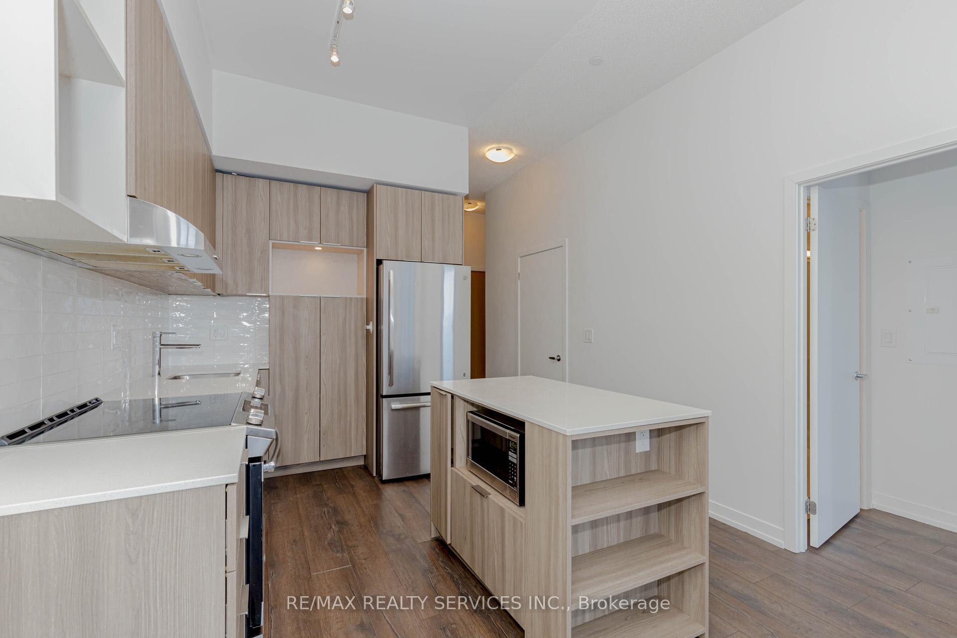 2 Bedrooms Condo at 2520 Eglington,  Mississauga For sale