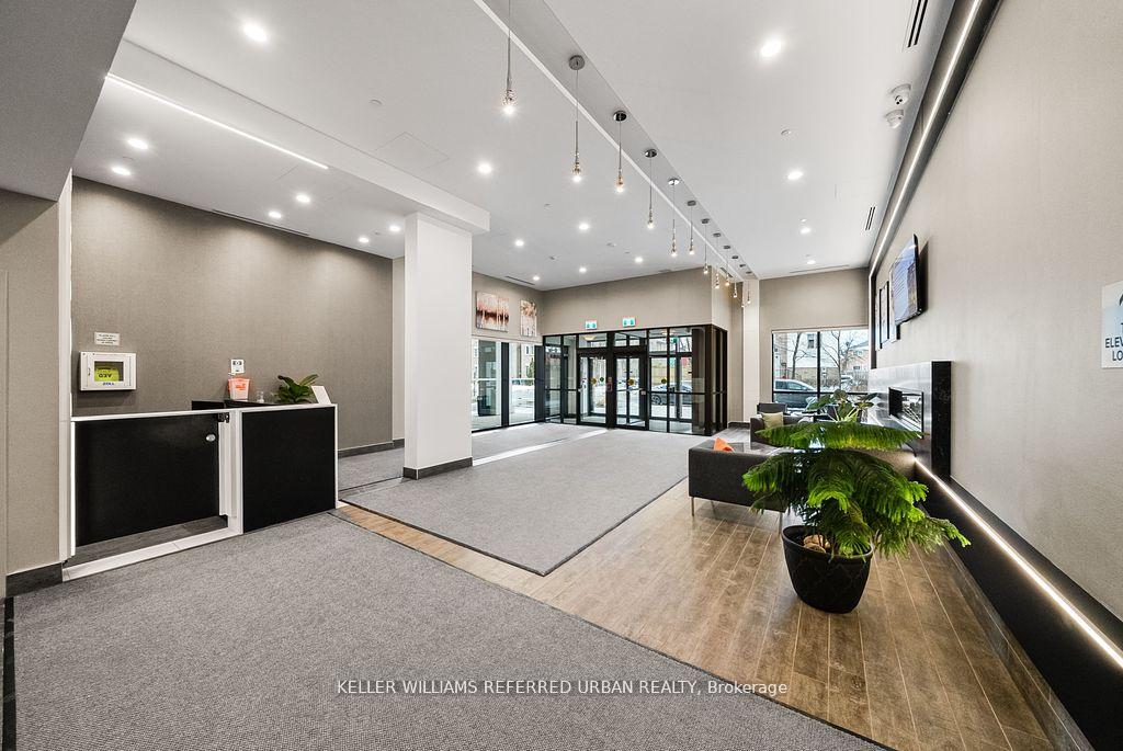 2 Bedrooms Condo at 8 Trent, Toronto For sale