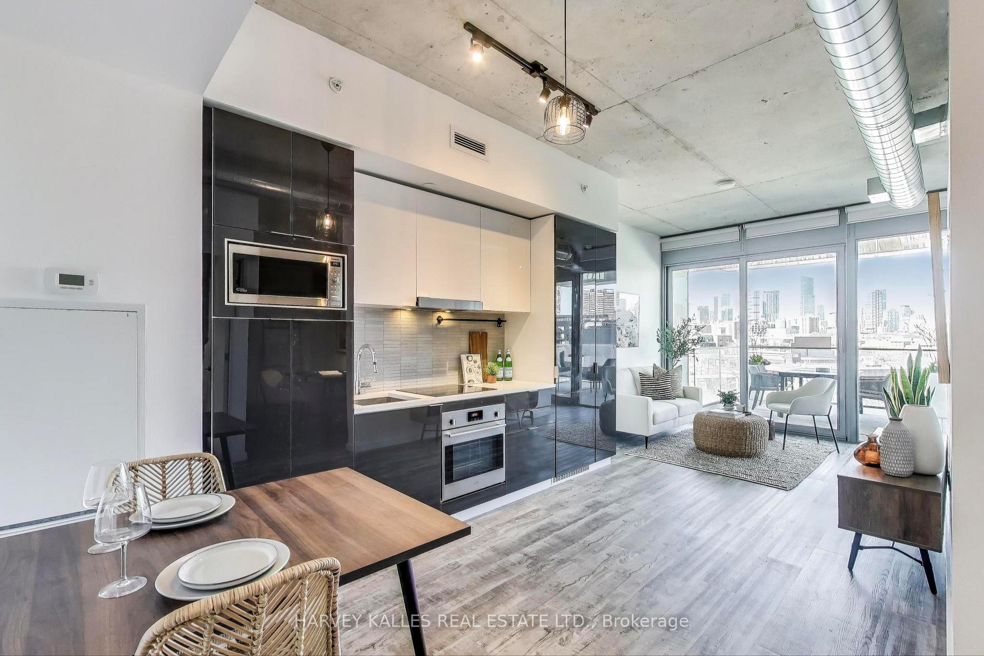 2 Bedrooms Condo at 170 Bayview,  Toronto For sale