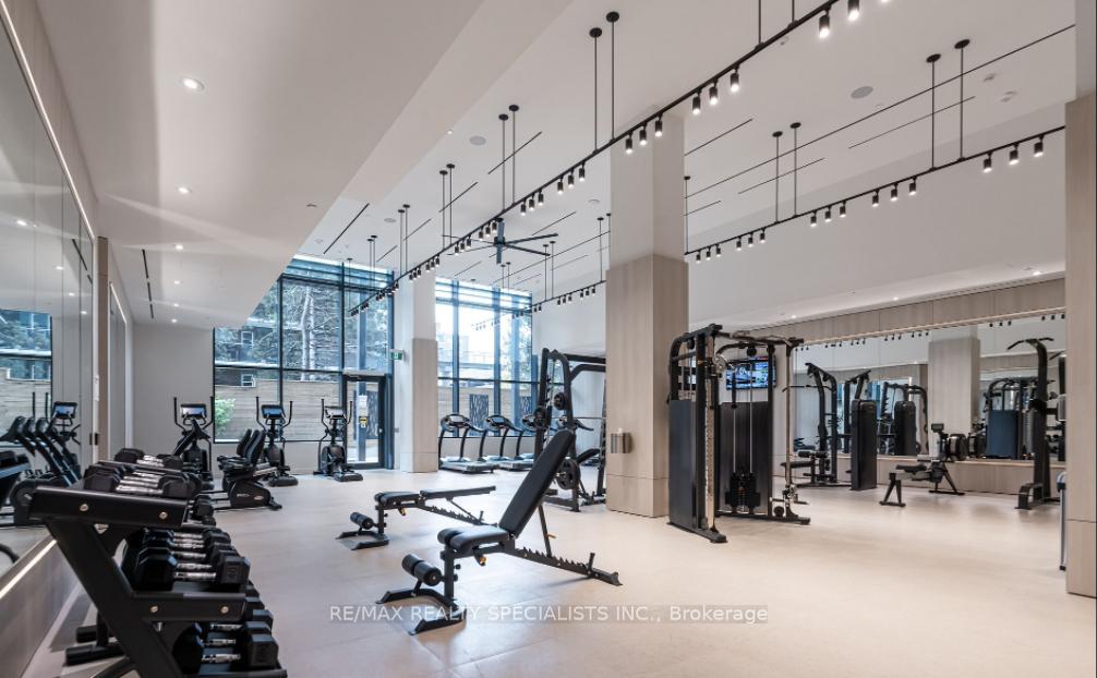 1 Bedroom Condo at 28 ANN, Mississauga For sale