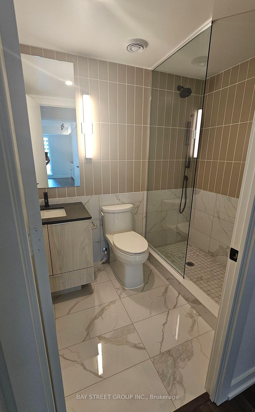 1 Bedroom Condo at 327 King, Toronto For sale