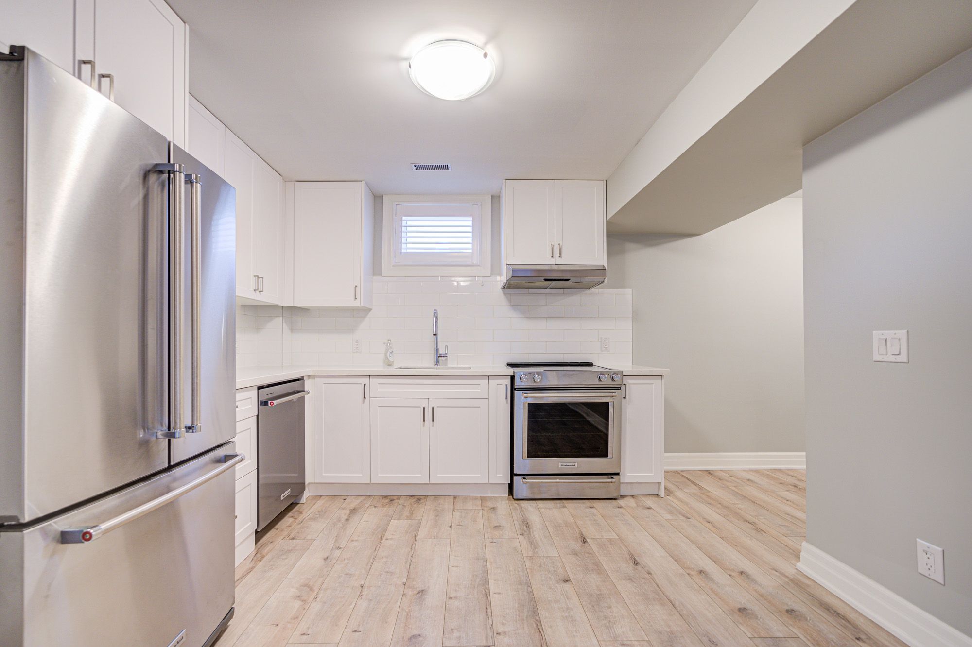 125 Dell Park Avenue Bsmt