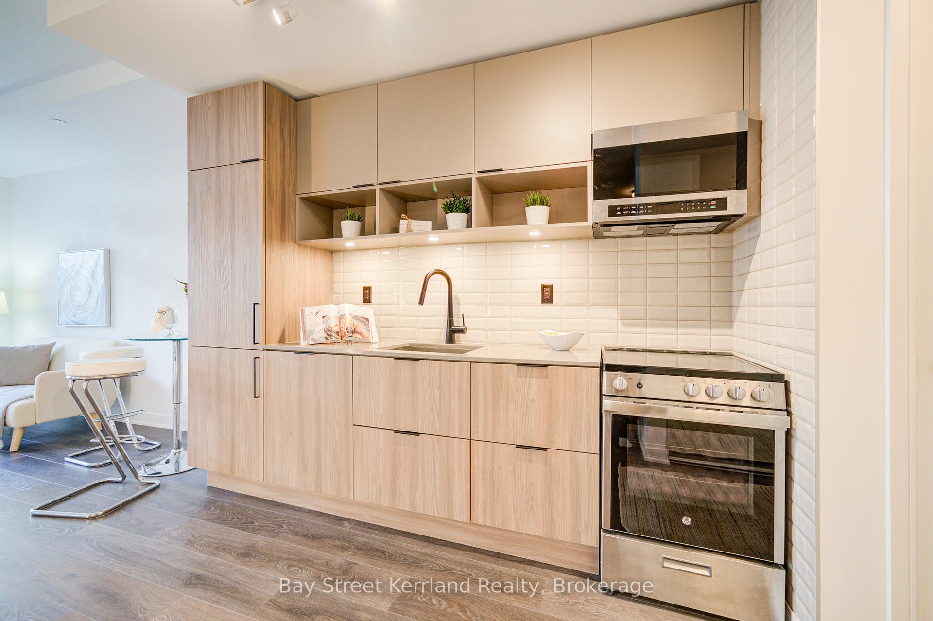 2 Bedrooms Condo at 35 Rolling Mills,  Toronto For sale