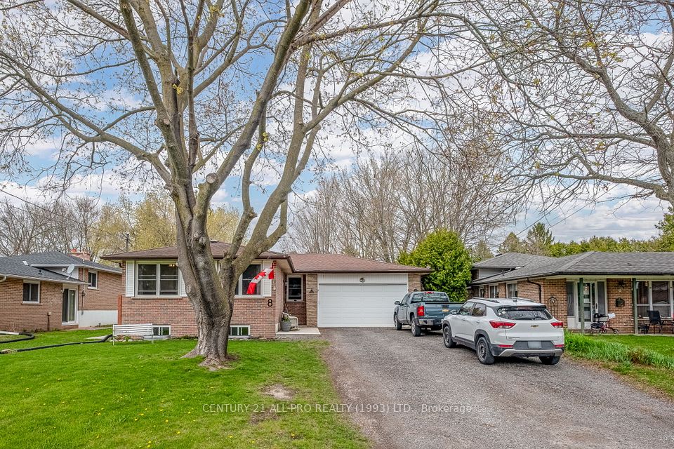 8 Thomas Street, Cobourg, ON K9A 4P6