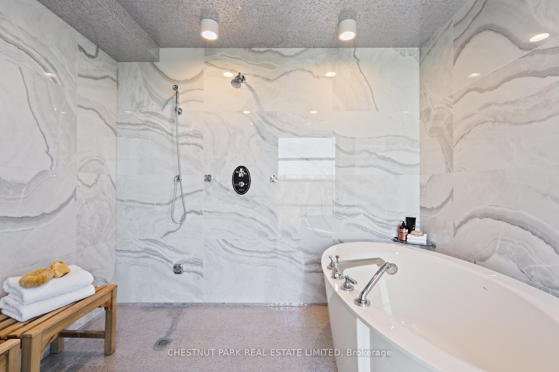 3 Bedrooms Condo at 170 Chiltern Hill, Toronto For sale