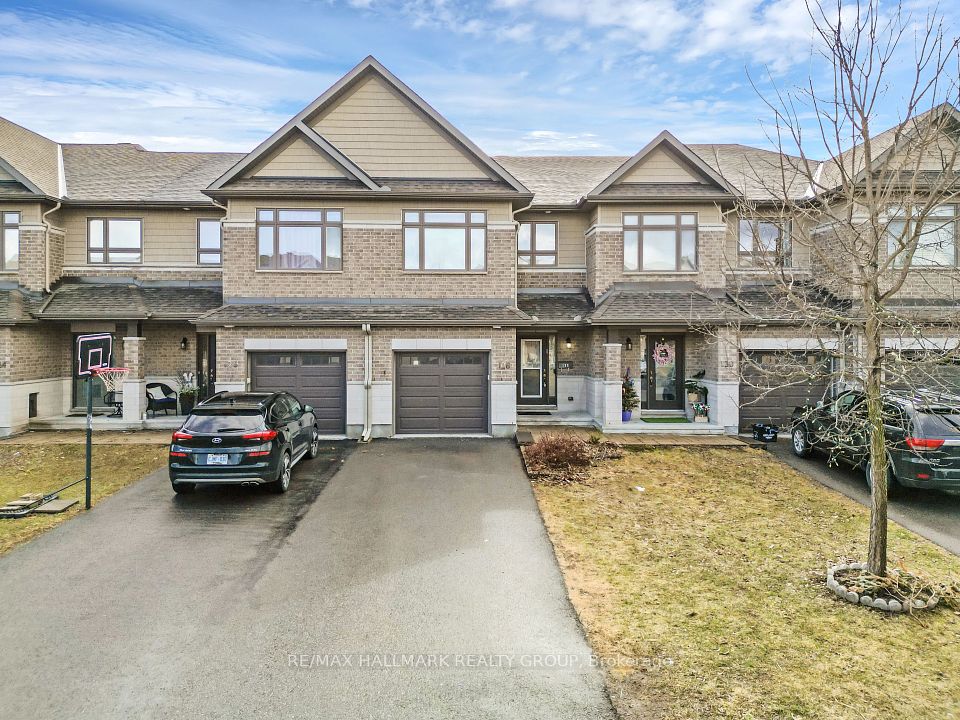 128 Woodhurst