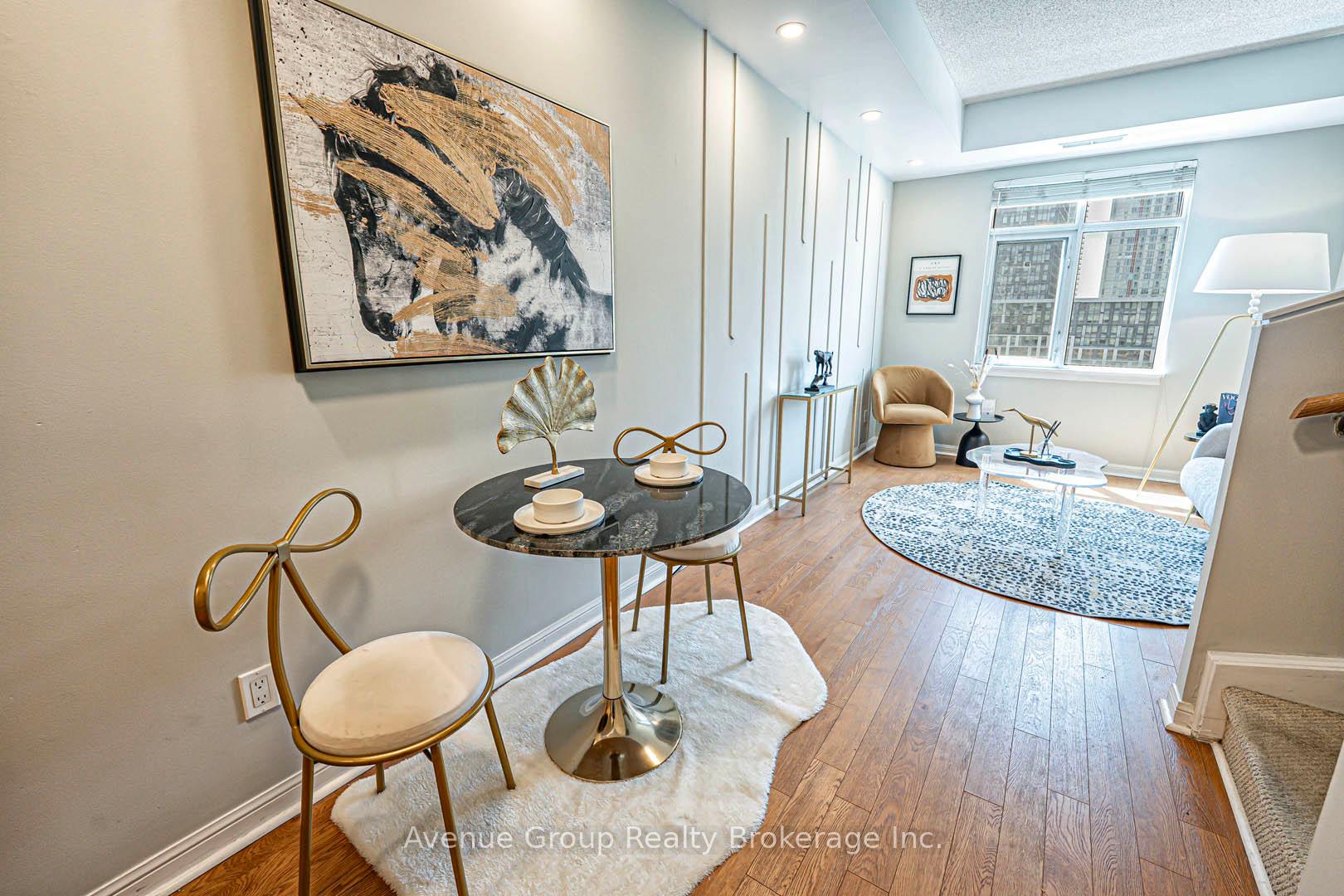 2 Bedrooms Condo at 550 Front, Toronto For sale