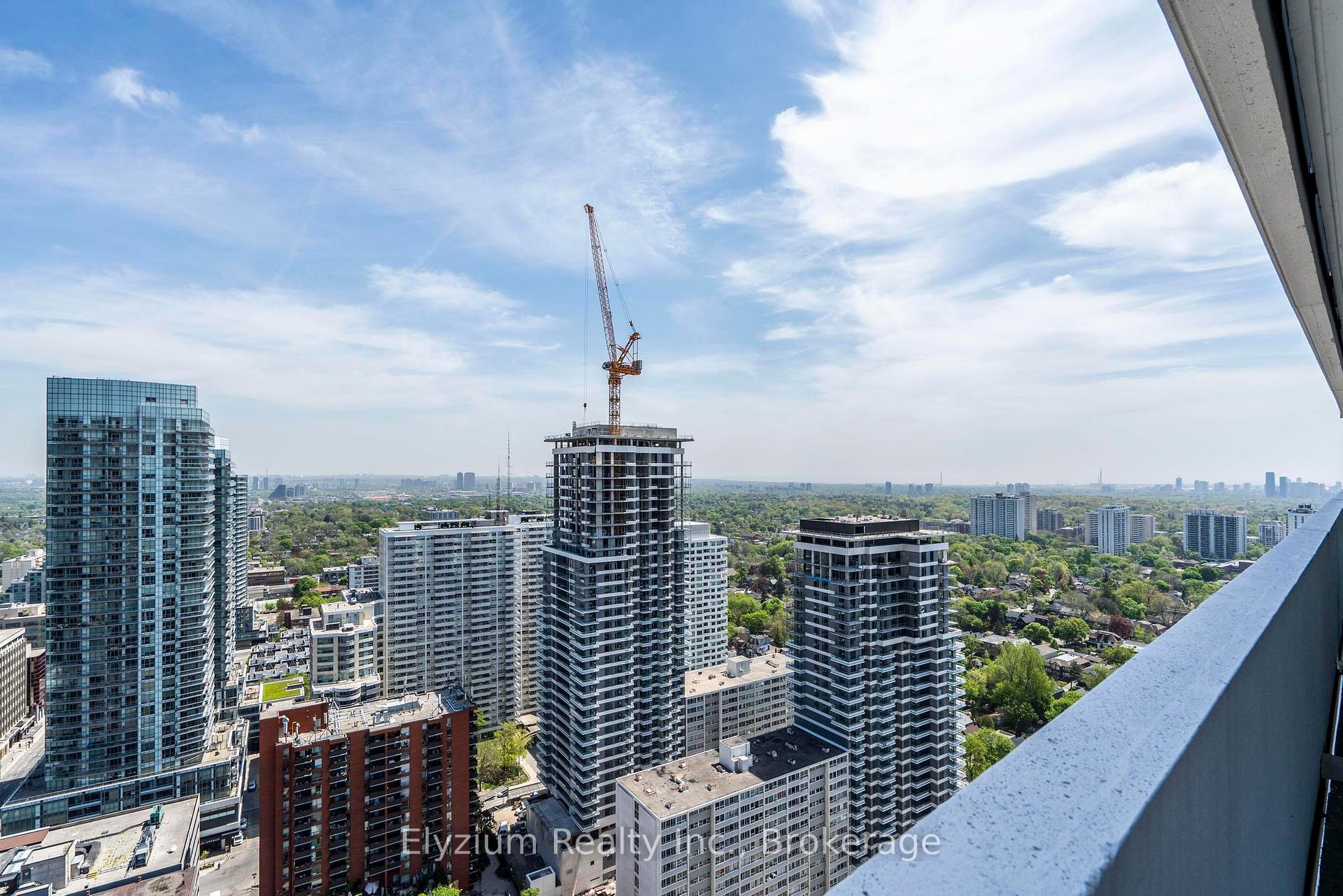 2 Bedrooms Condo at 2221 Yonge, Toronto For sale