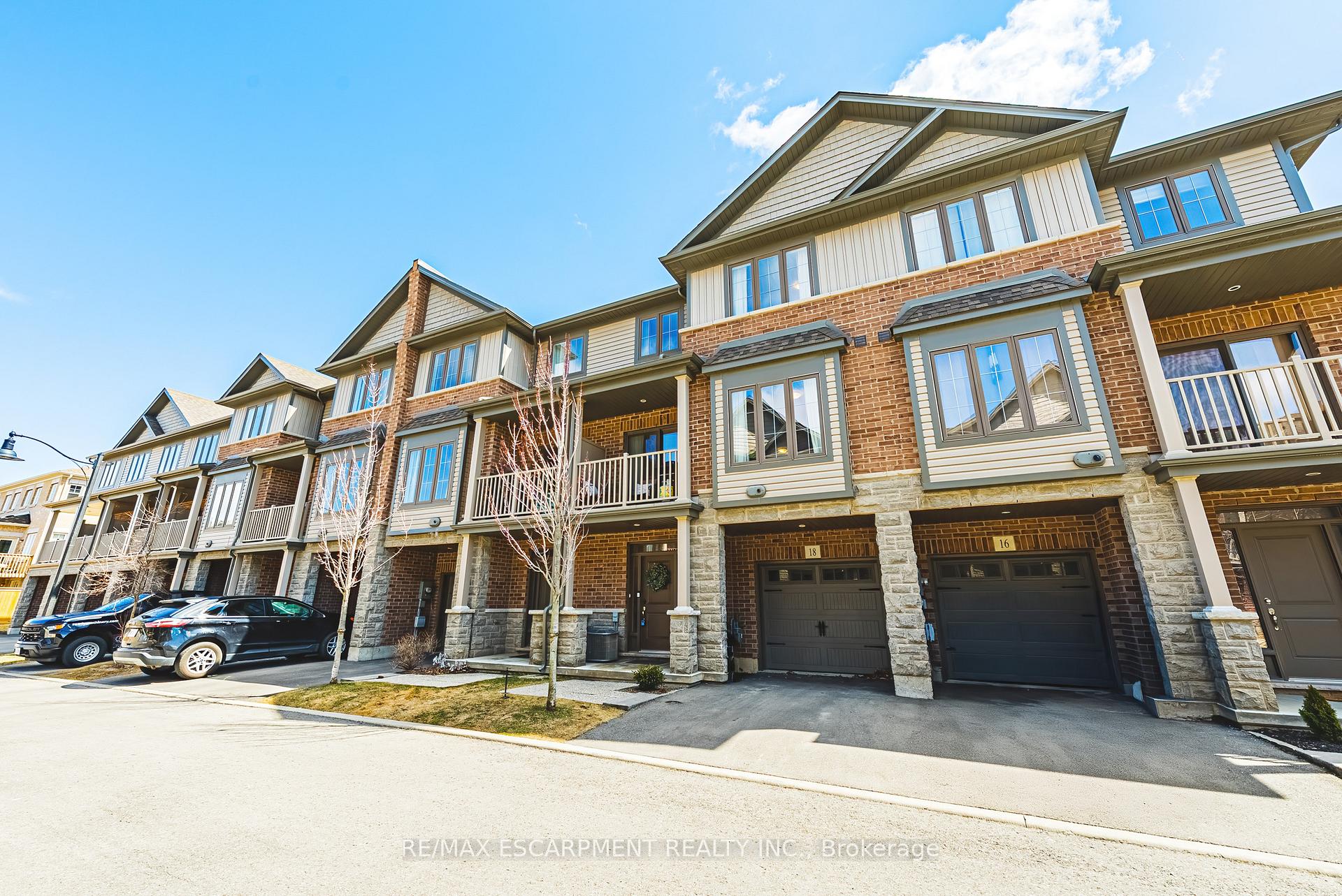 2 Bedrooms Condo at 18 Ridgeside,  Hamilton For sale