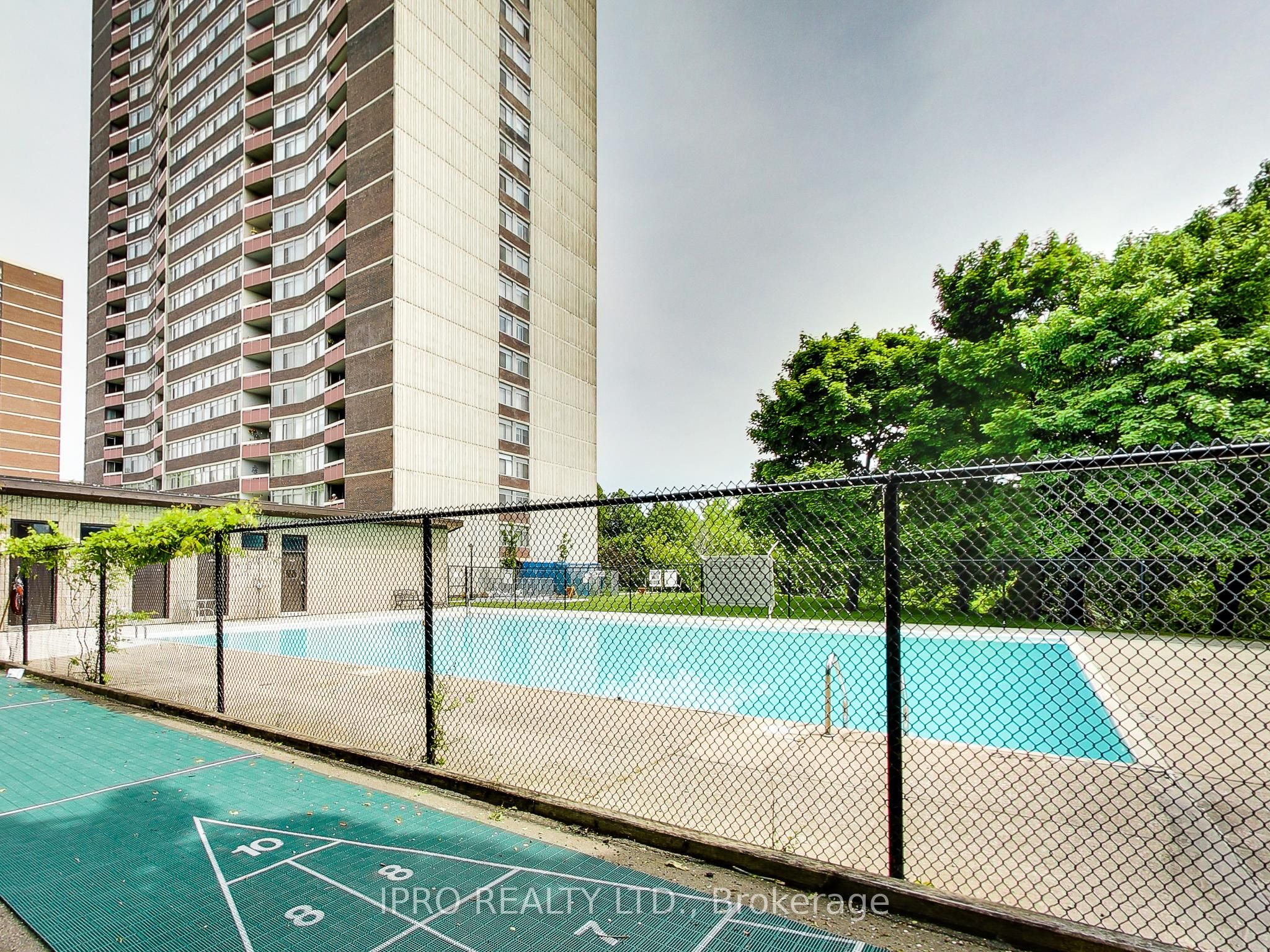 #2906 - 3100 Kirwin Avenue, Mississauga, ON L5A 3S6