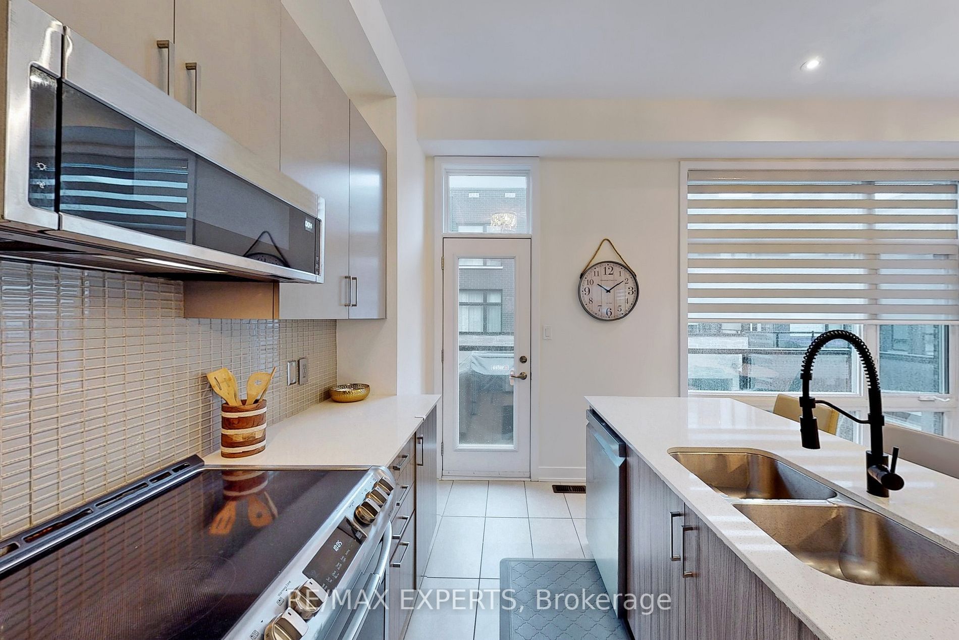 54 Carpaccio Avenue