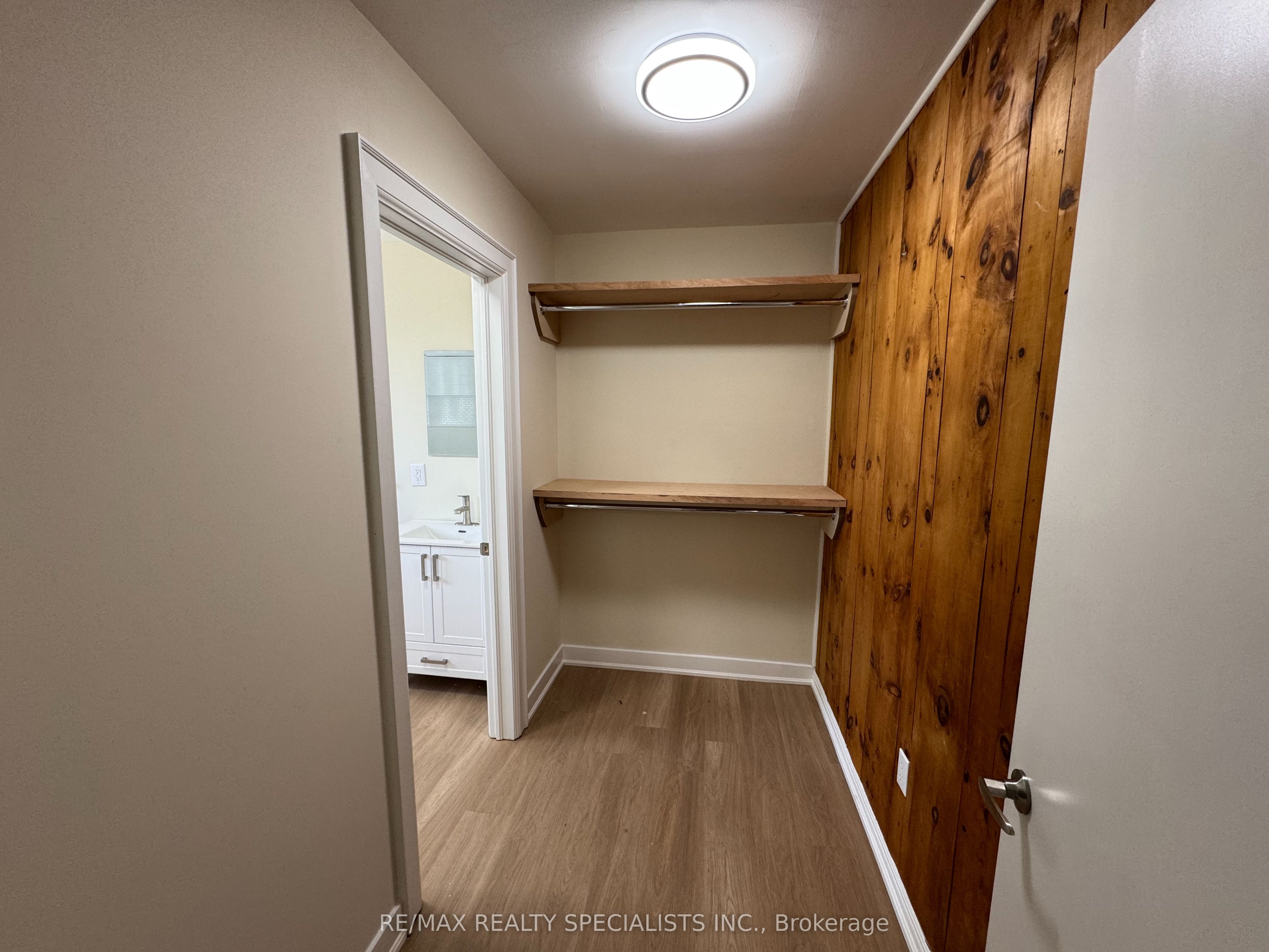 8731 Trafalgar Road