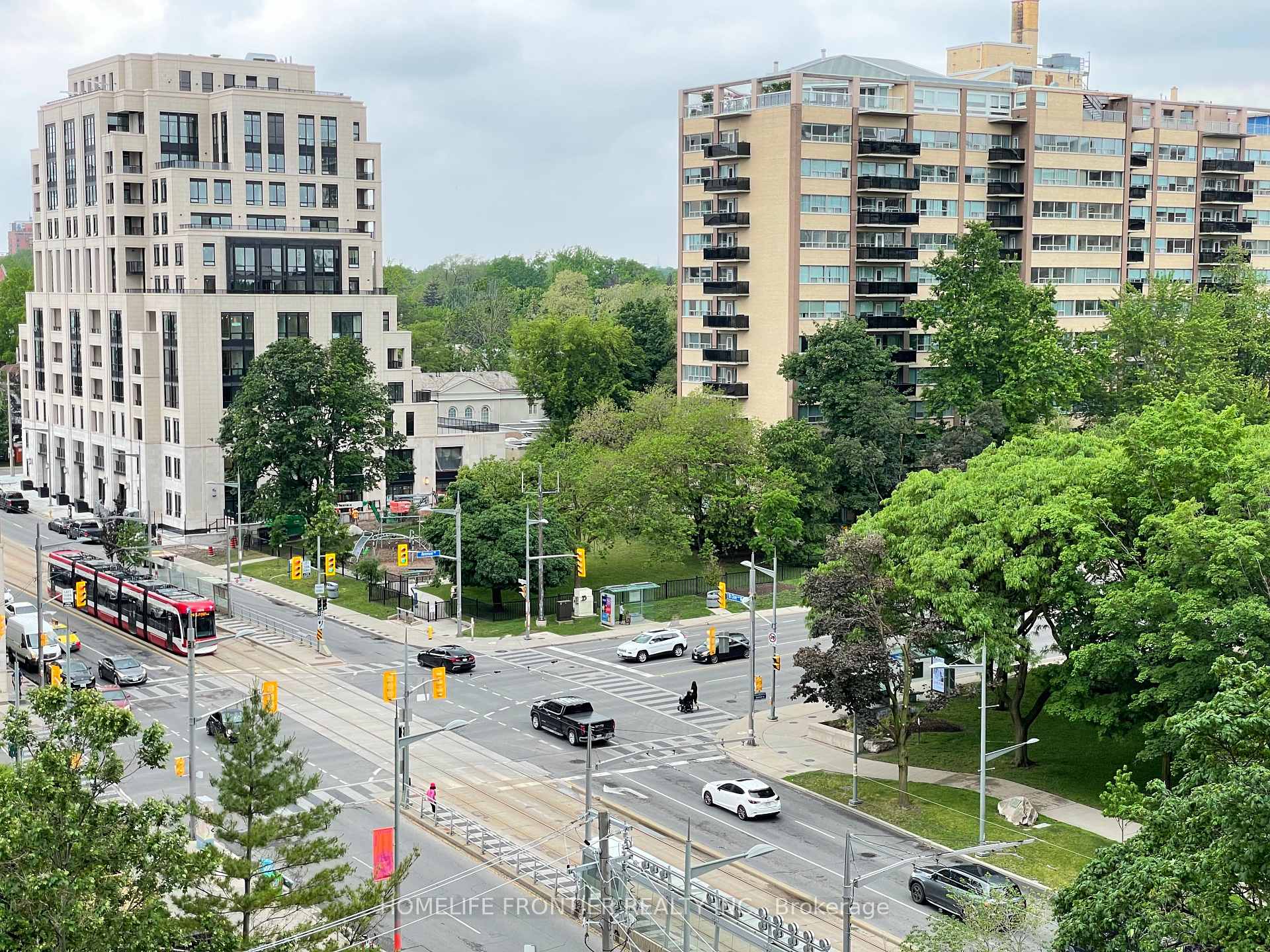 1 Bedroom Condo at 99 Foxbar, Toronto For sale