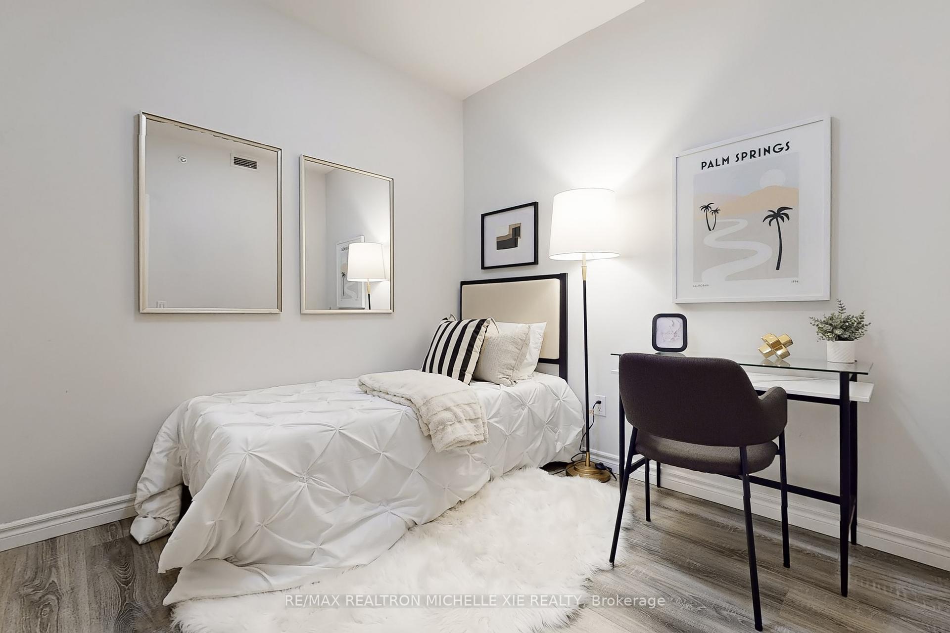 2 Bedrooms Condo at 45 Charles, Toronto For sale