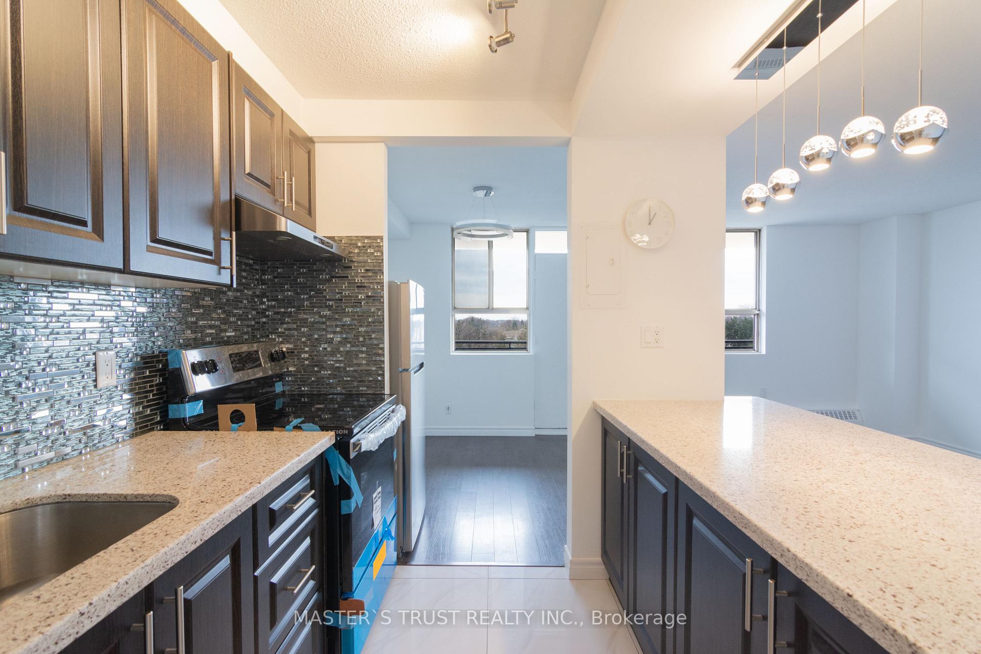 2 Bedrooms Condo at 1950 Kennedy,  Toronto For sale