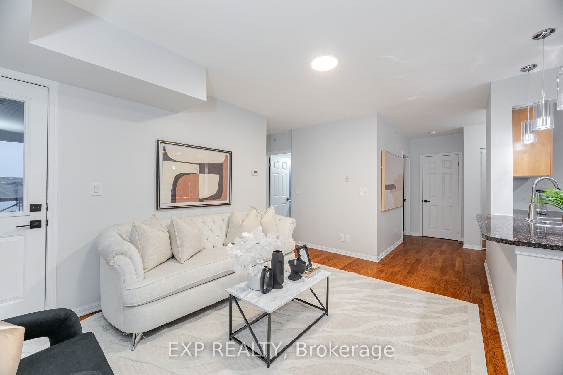 60 Mendelssohn Street, #424