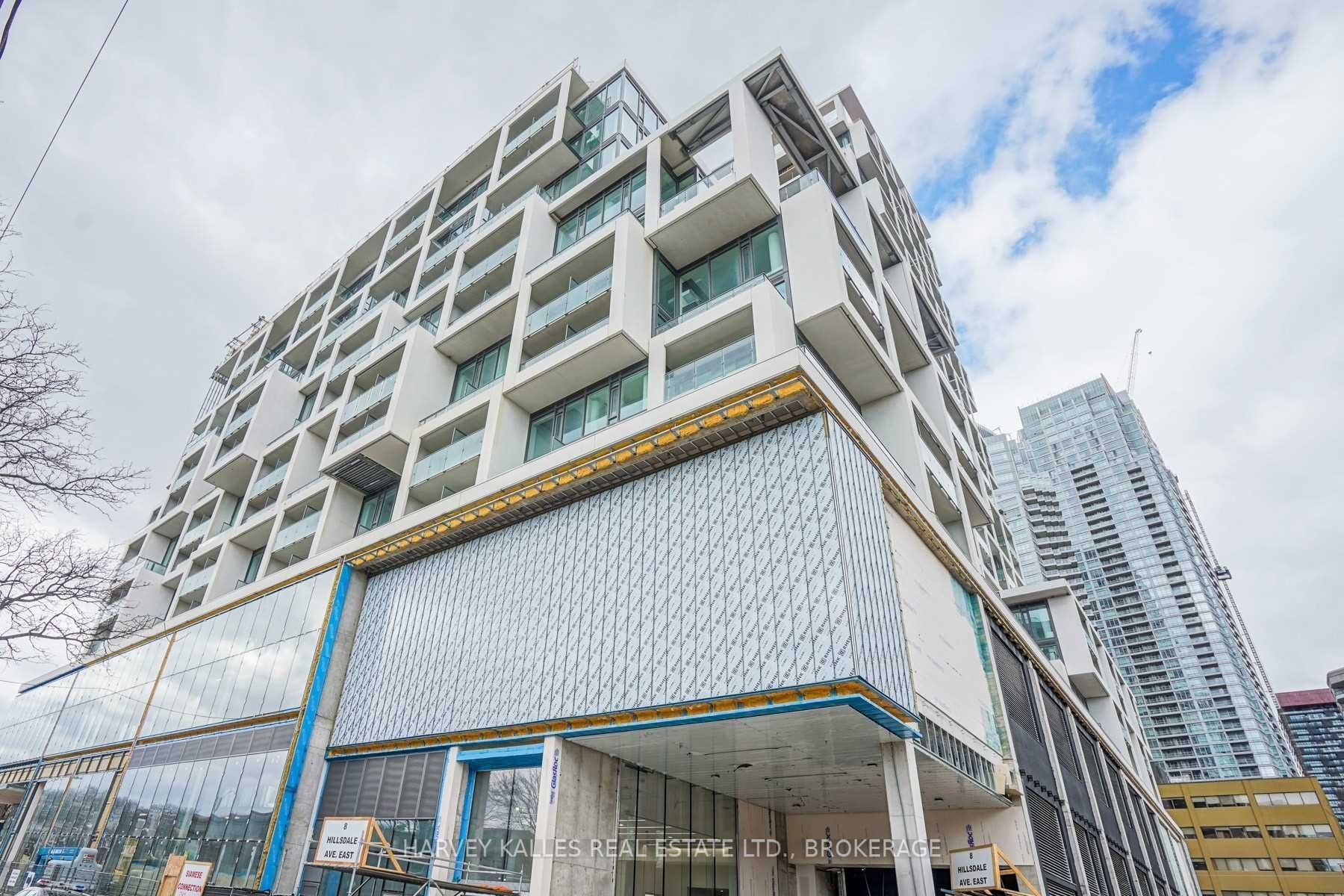 8 Hillsdale Avenue 829