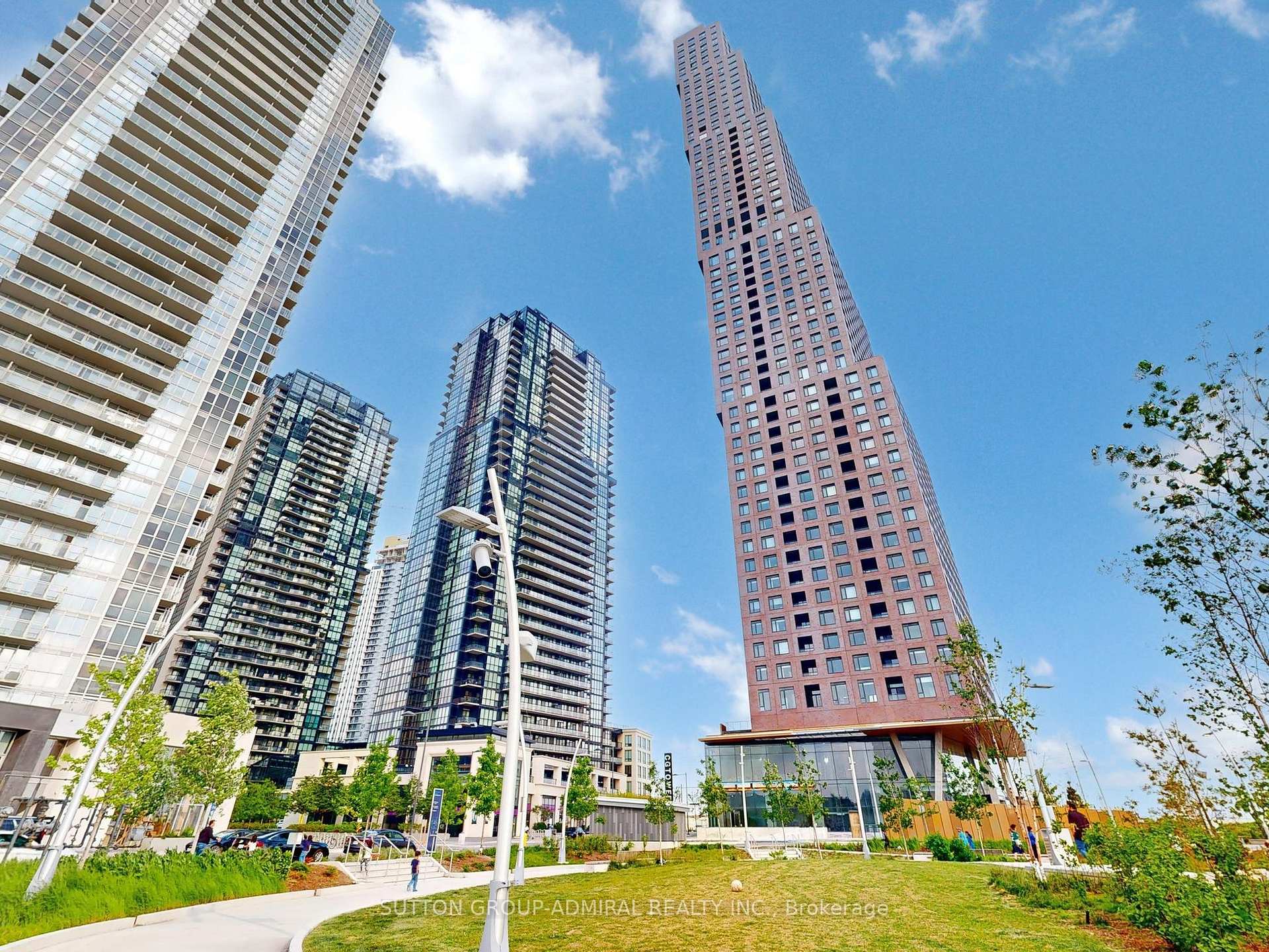 2 Bedrooms Condo at 2920 Hwy 7, Vaughan For sale
