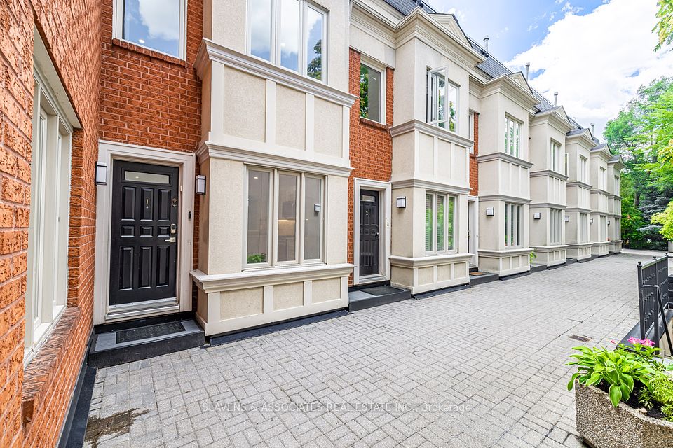 1356 Bathurst