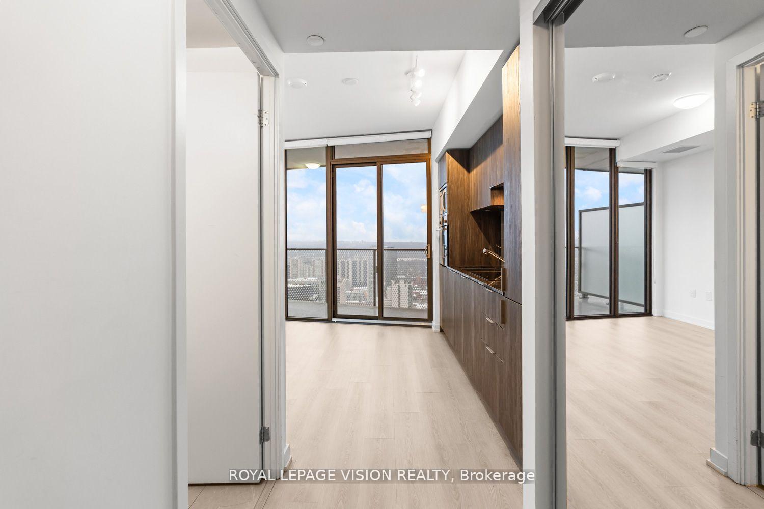 Condo at 11 Wellesley, Toronto For sale