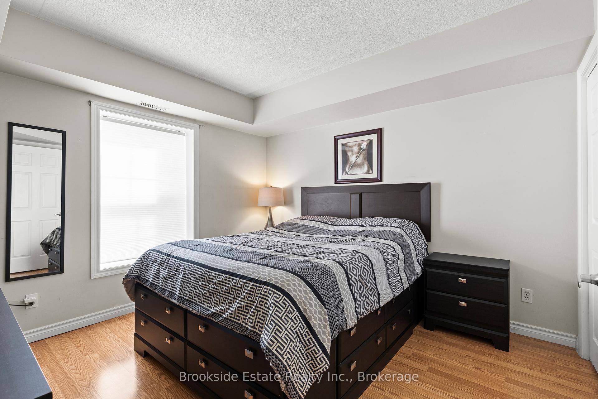 1 Bedroom Condo at 1431 Walkers, Burlington For sale