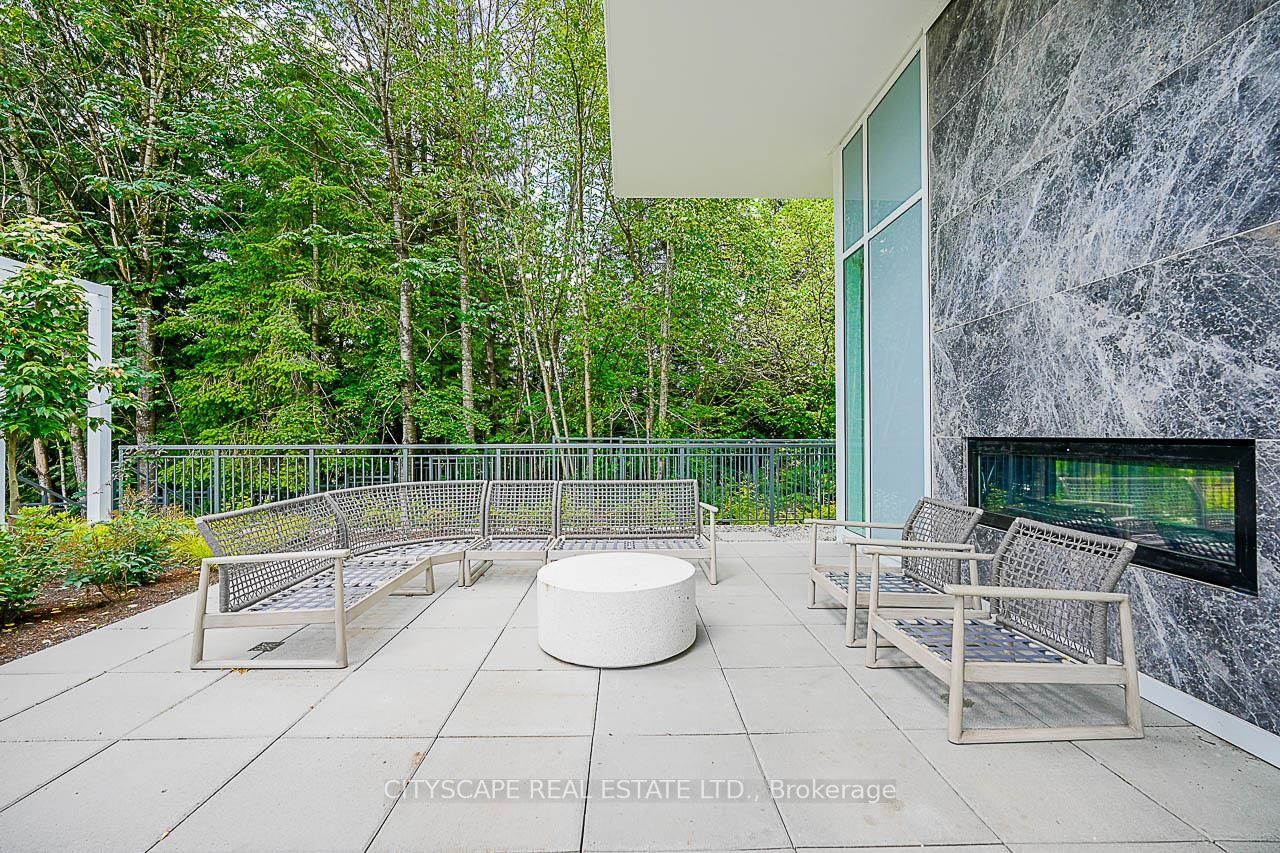 585 Austin Avenue, #1907
