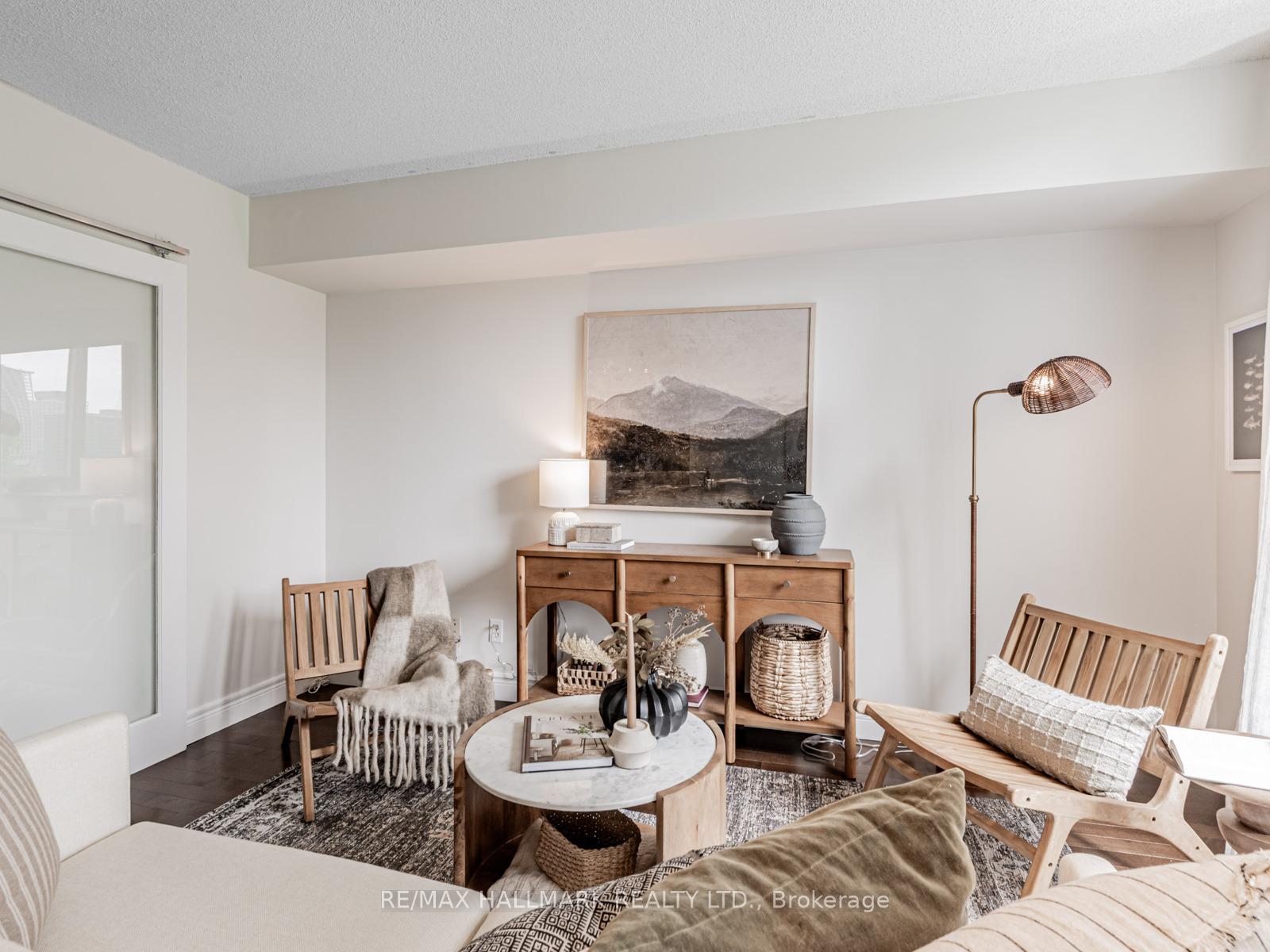 1 Bedroom Condo at 75 Dalhousie, Toronto For sale