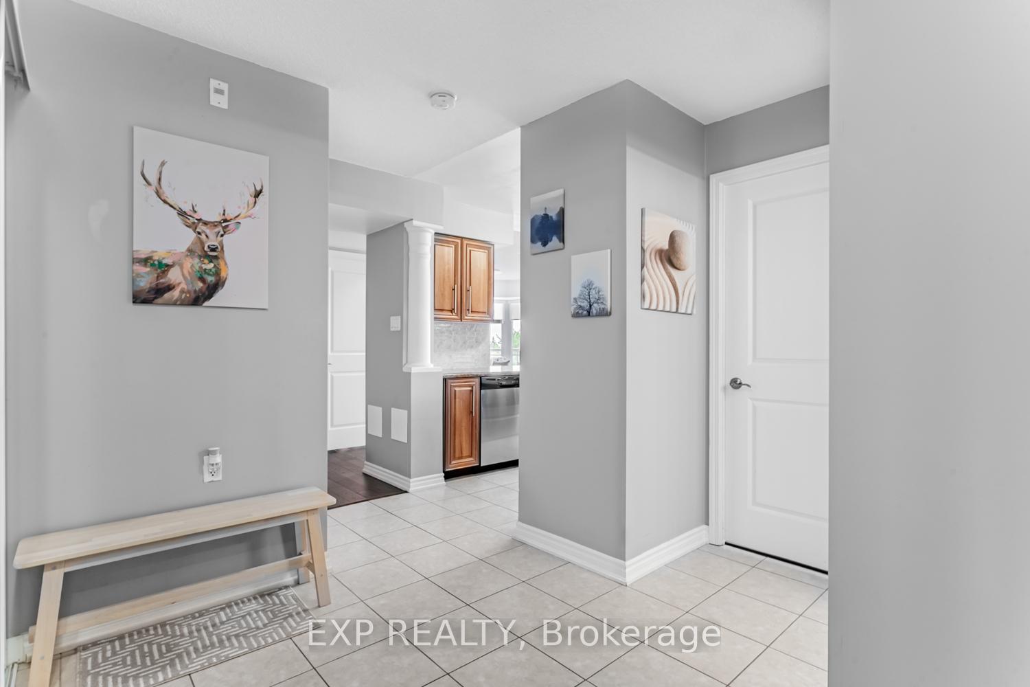 2 Bedrooms Condo at 872 Sheppard, Toronto For sale