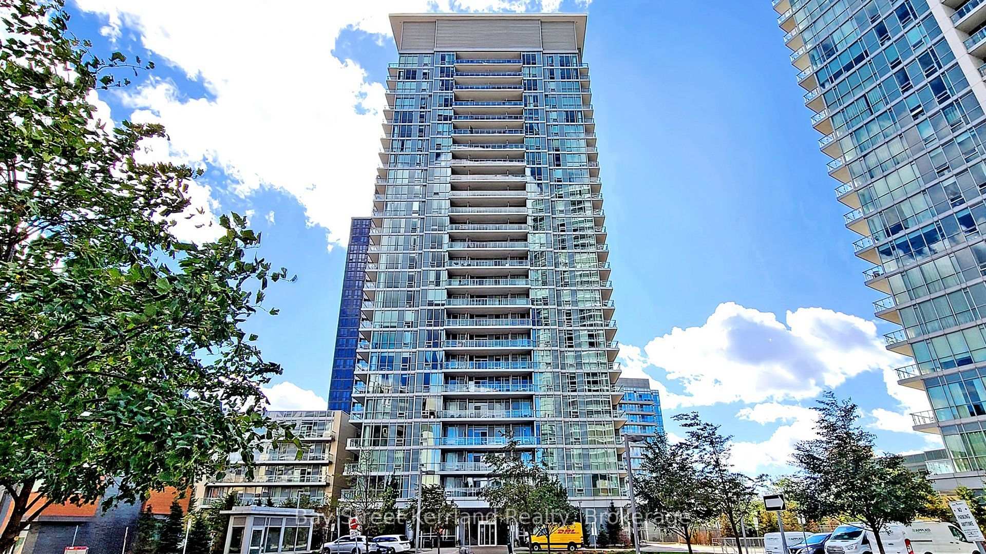 3 Bedrooms Condo at 62 Forest Manor, Toronto For sale