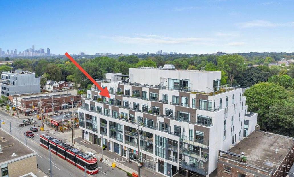 3 Bedrooms Condo at 1630 Queen, Toronto For sale