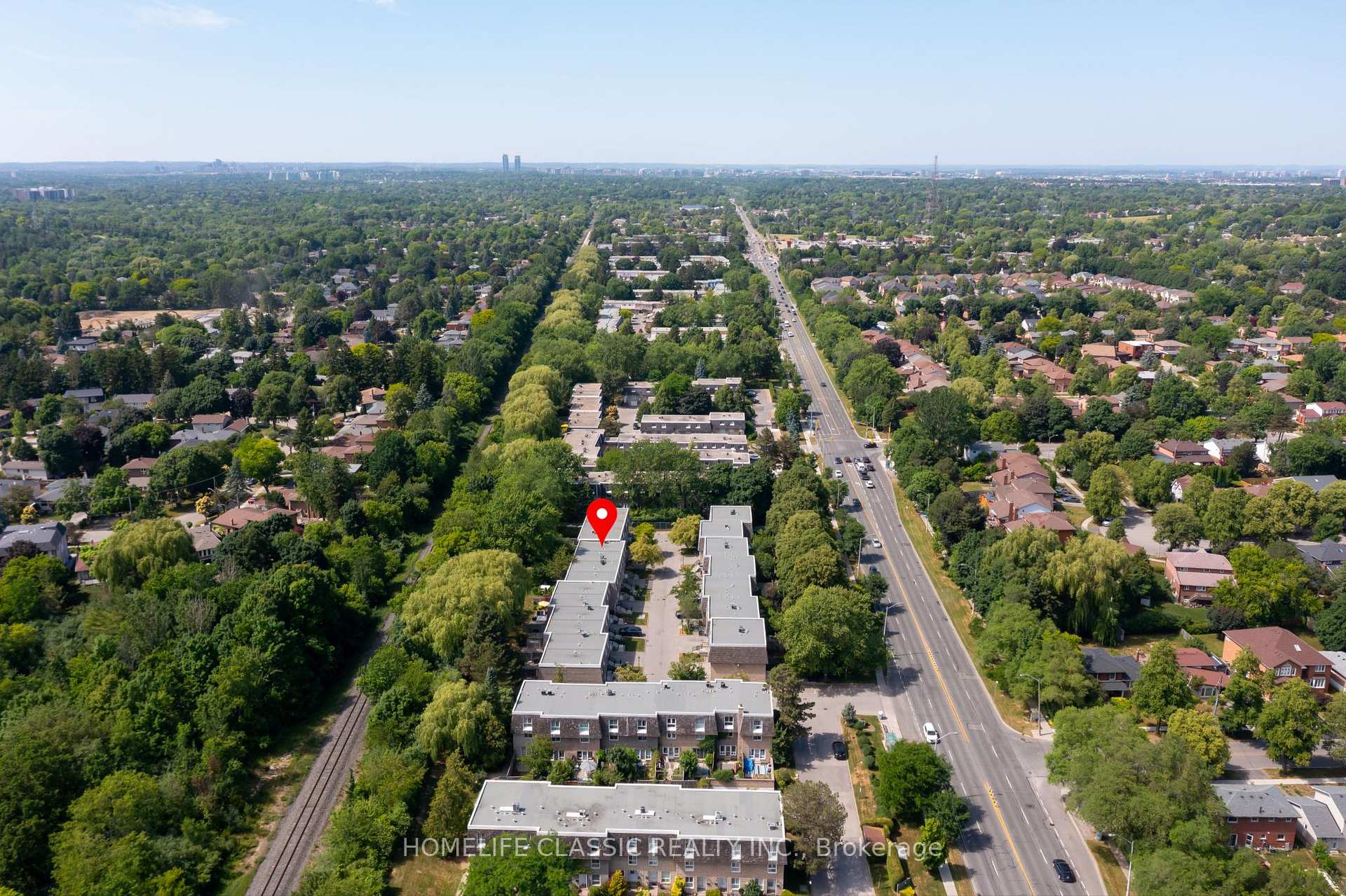 4 Bedrooms Condo at 108 Wild Briarway, Toronto For sale