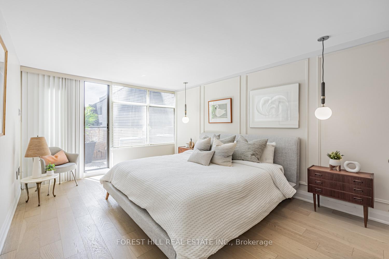3 Bedrooms Condo at 900 Yonge, Toronto For sale